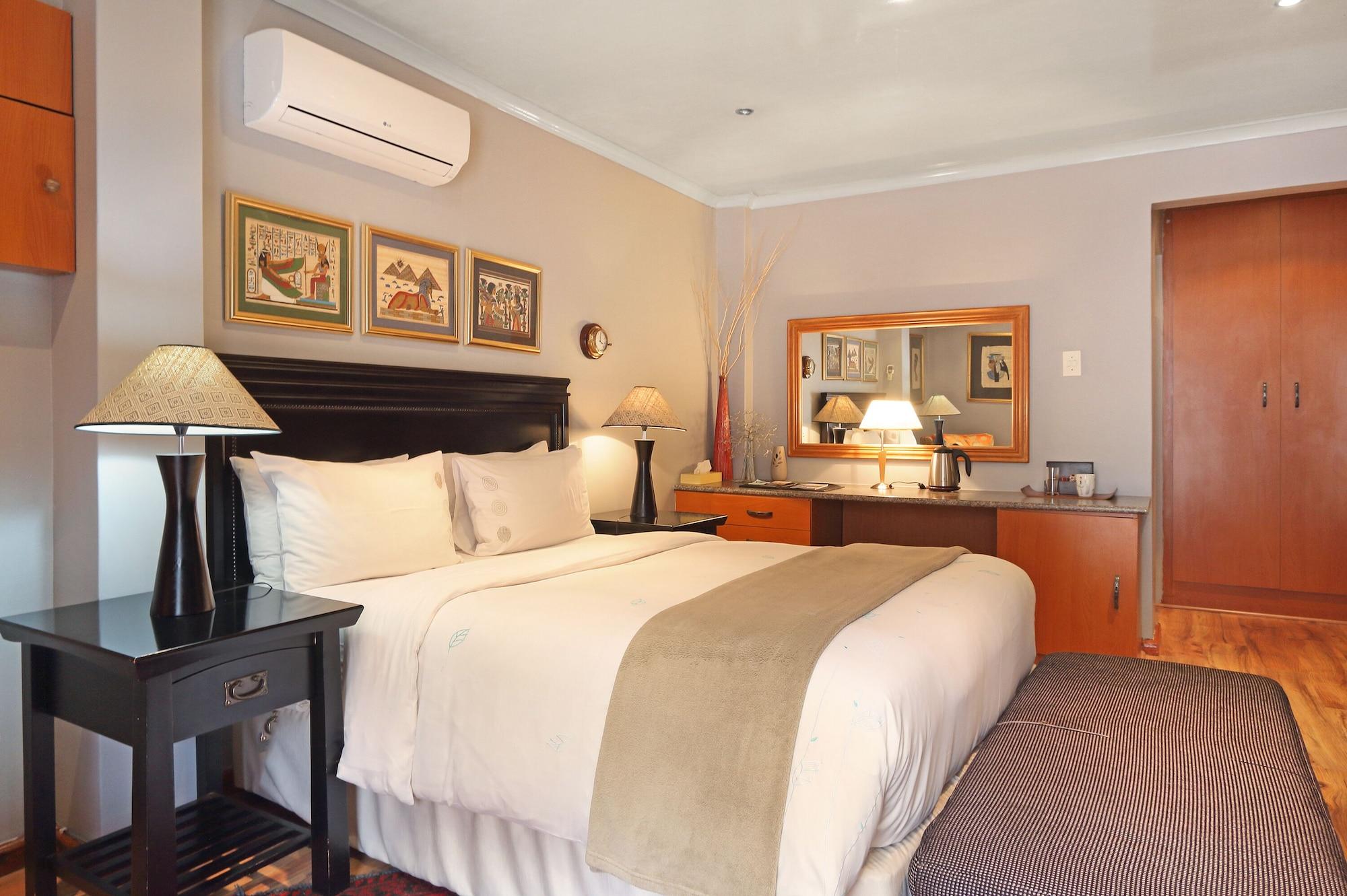 40 Winks Guest House Green Point ケープタウン エクステリア 写真